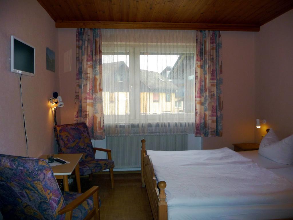 Pension Loeffler Steinbach am Wald ภายนอก รูปภาพ